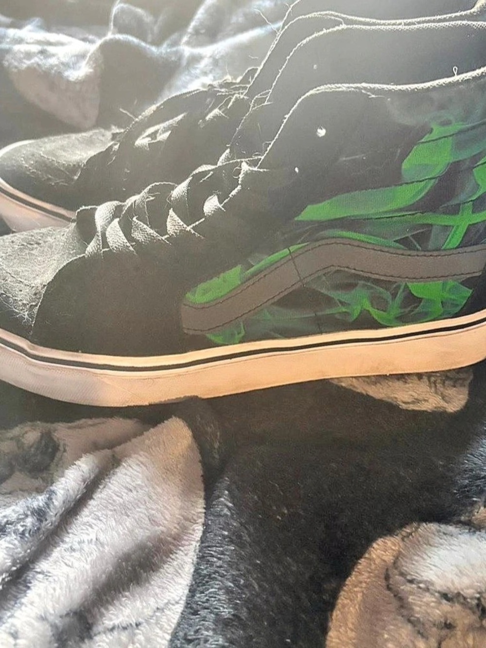 Vans Sk8-Hi Neon Green Flame High-Top Sneakers Black & Green US 9.5